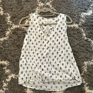 White and black tank blouse